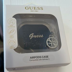 Guess Black Glitter AirPods Case with Logo Charm